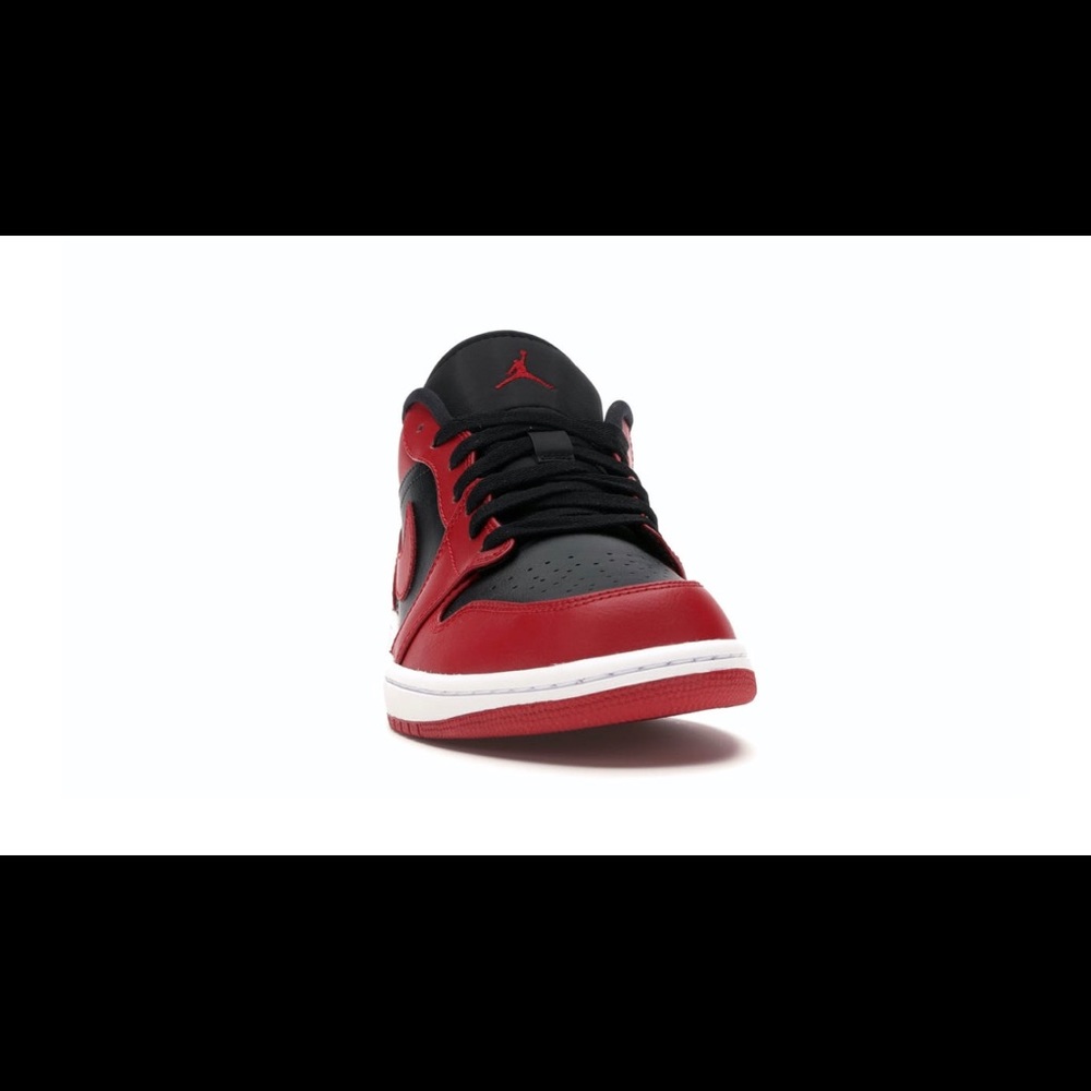 Jordan 1 low Reverse Bred